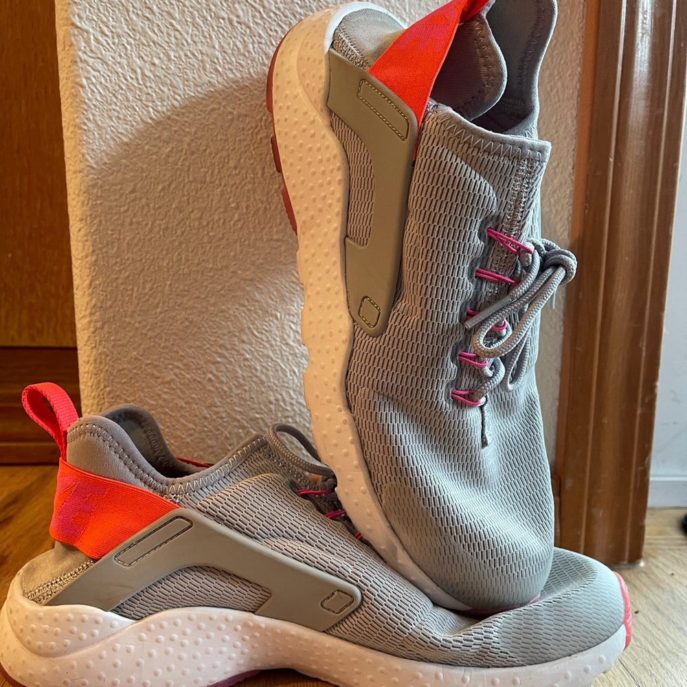 Nike Air Huarache 8.5